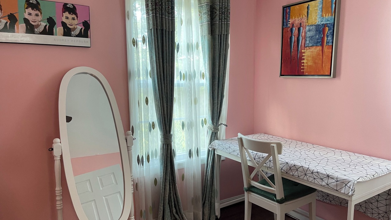 Photo of Bedroom in Woodbridge
