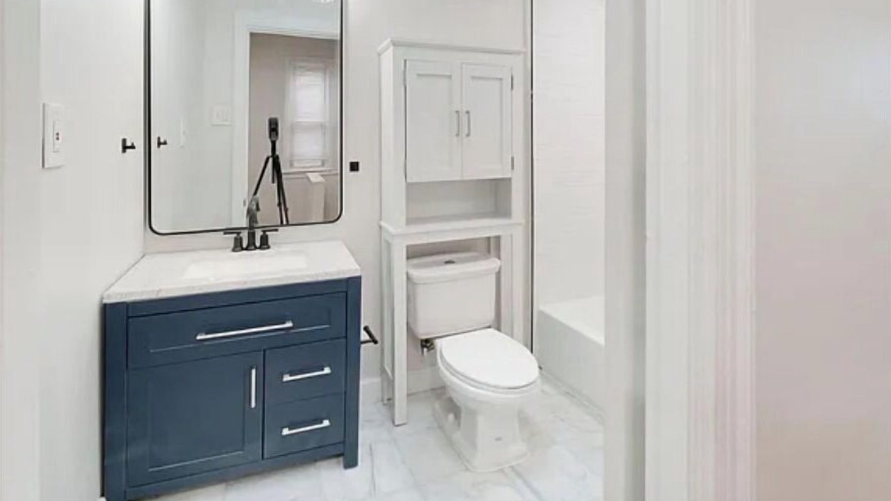 Photo of Bathroom in Brightwood Park