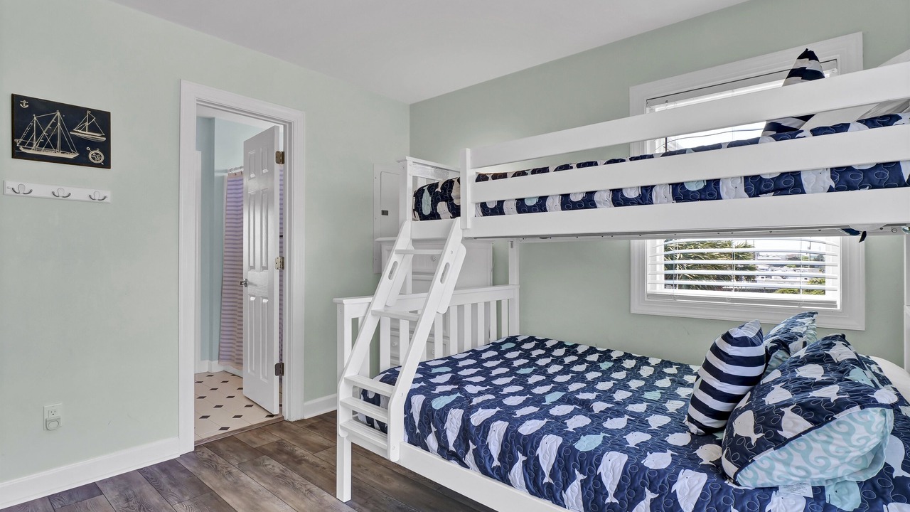 Photo of Bedroom in Village of Stump Sound