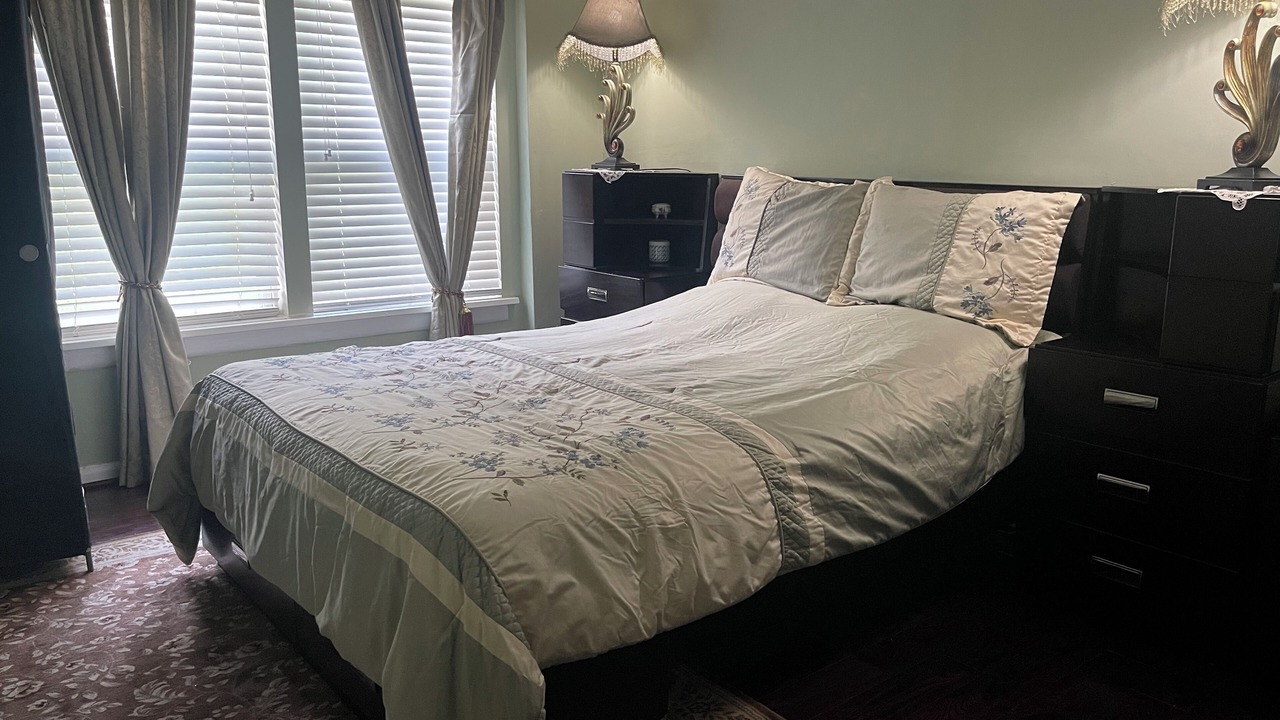 Photo of Bedroom in Neabsco