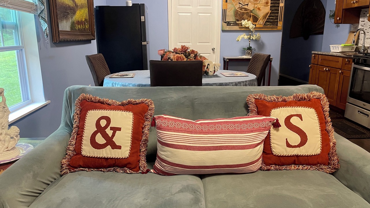 Photo of Livingroom in Neabsco