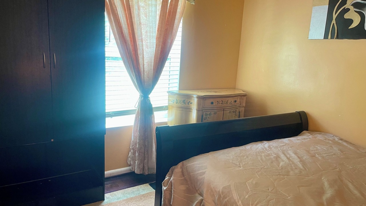 Photo of Bedroom in Neabsco