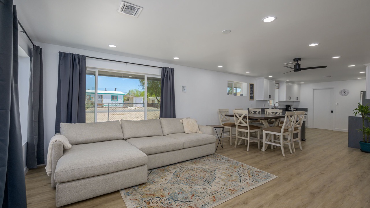Photo of Livingroom in Bullhead City