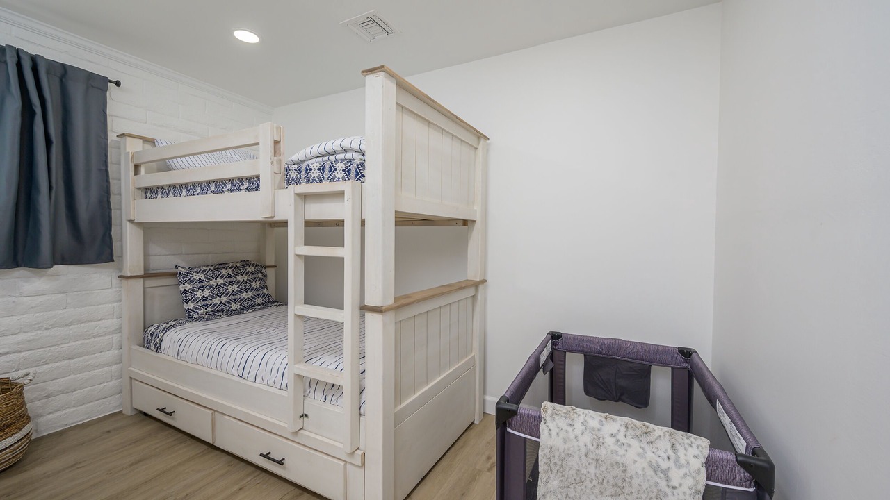 Photo of Bedroom in Bullhead City