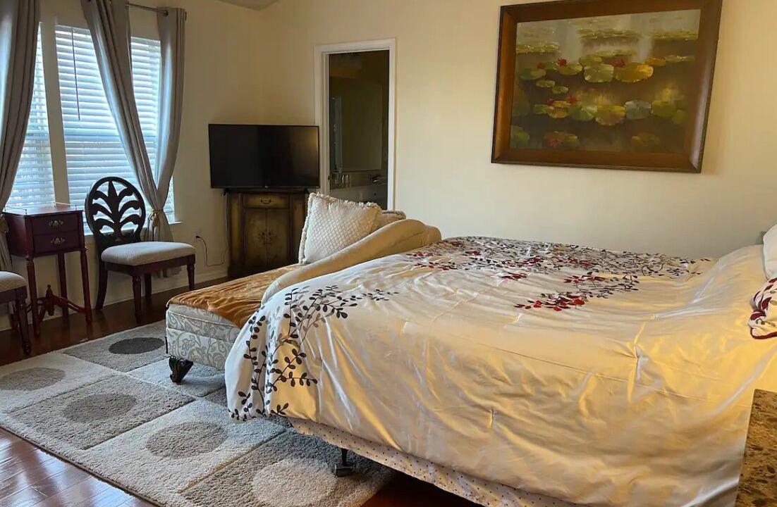 Photo of Bedroom in Neabsco