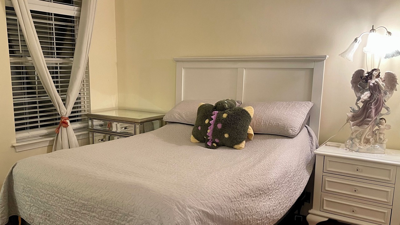 Photo of Bedroom in Neabsco