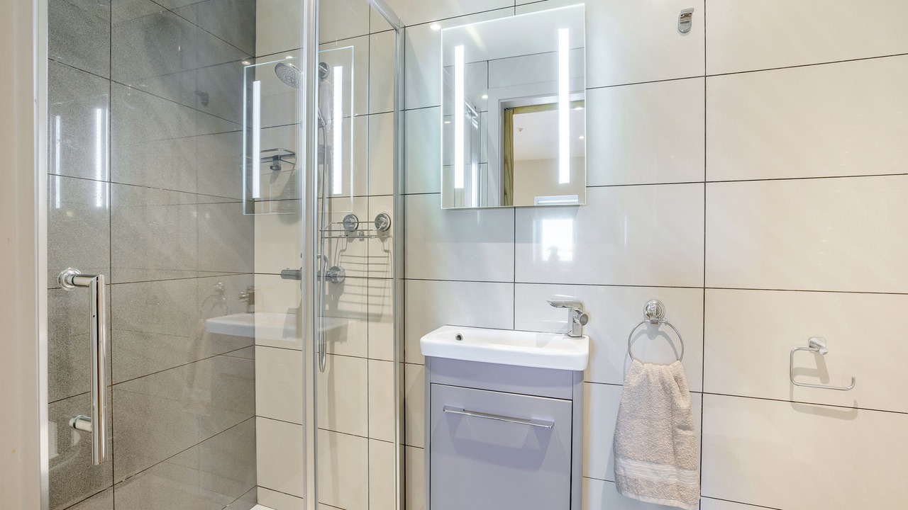 Photo of Bedroom in Tregaron