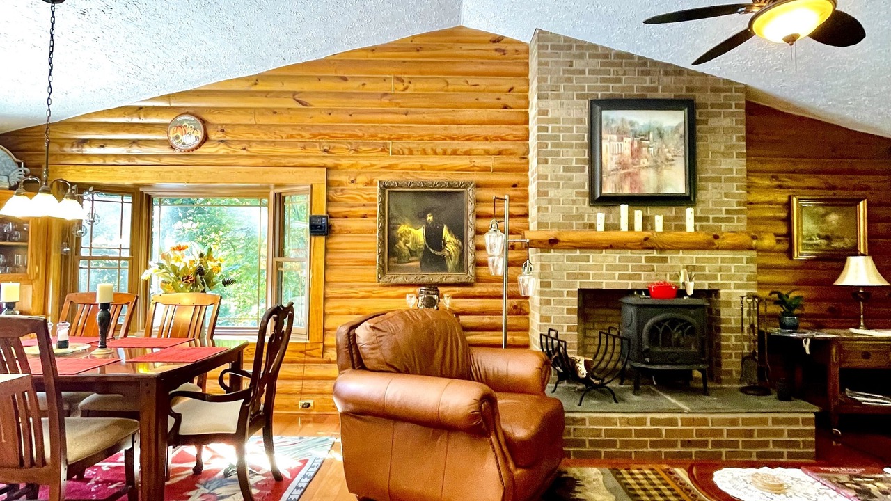 Photo of Bedroom in Lovingston