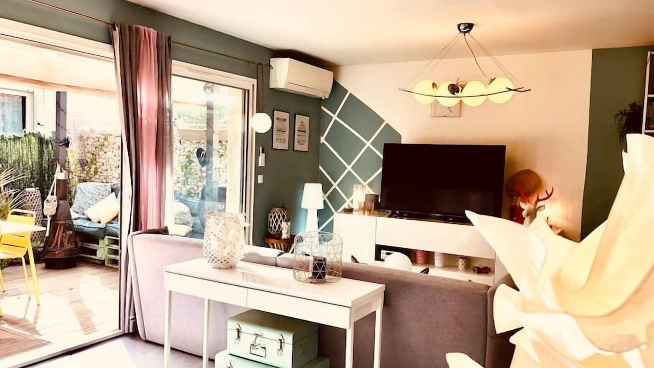 Photo of Livingroom in Collias