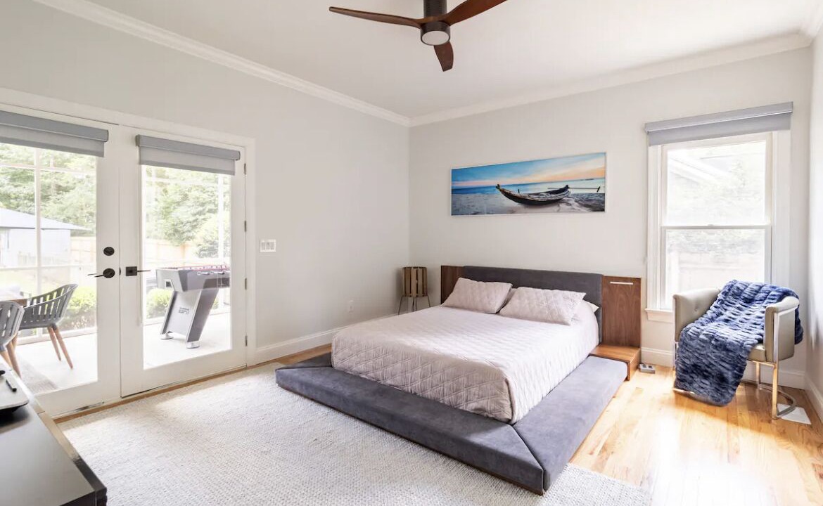 Photo of Bedroom in Lake Jeanette