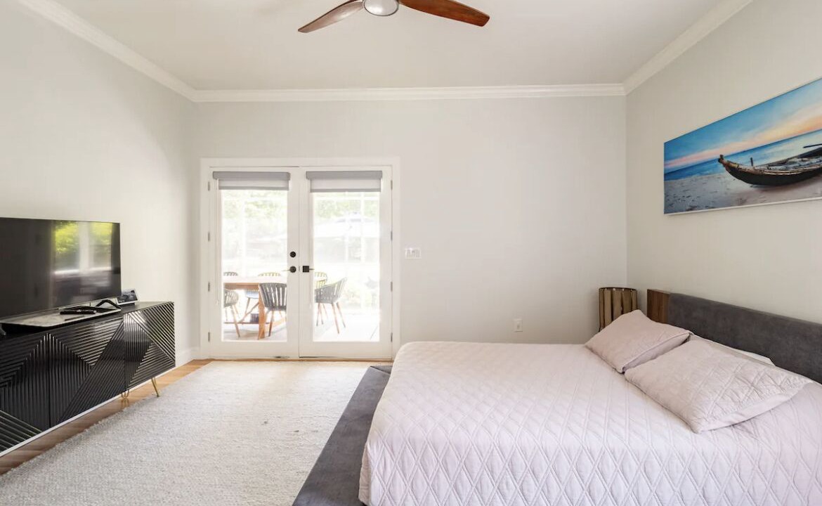 Photo of Bedroom in Lake Jeanette