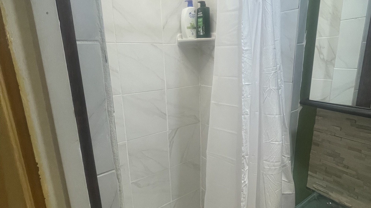 Photo of Bathroom in Banks Square