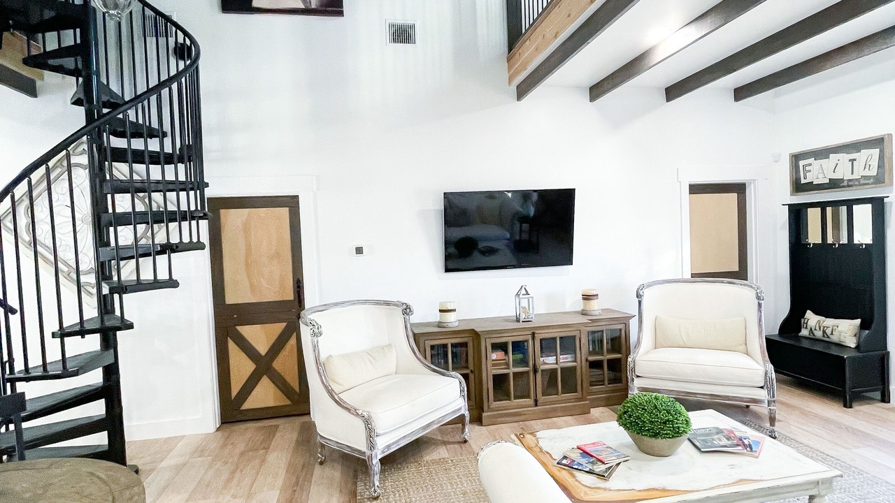 Photo of Livingroom in Liberty Hill