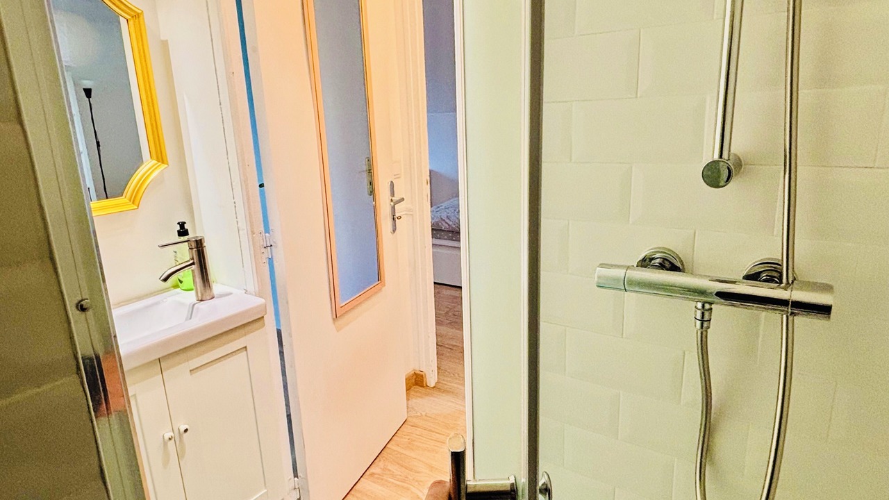 Photo of Bathroom in Gressy
