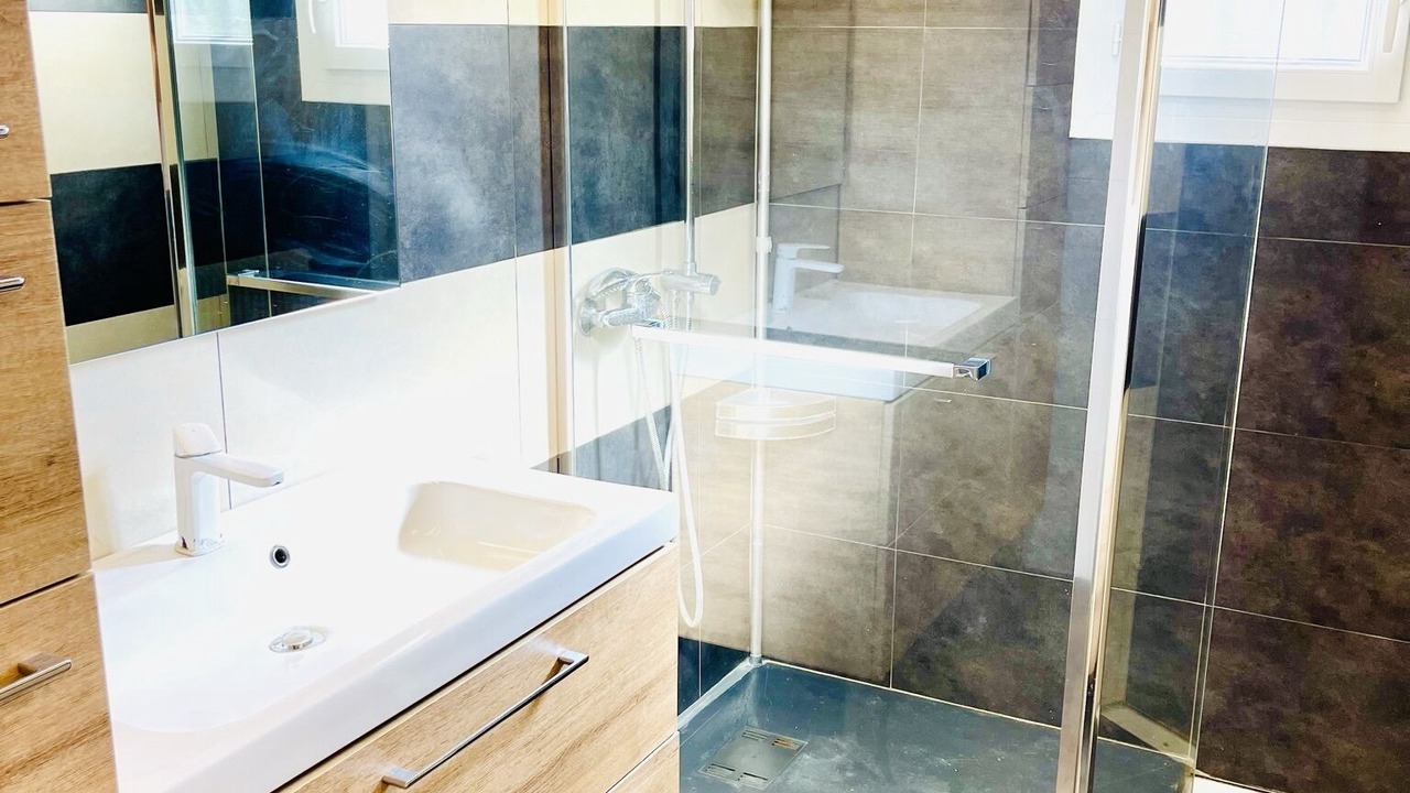 Photo of Bathroom in Gressy