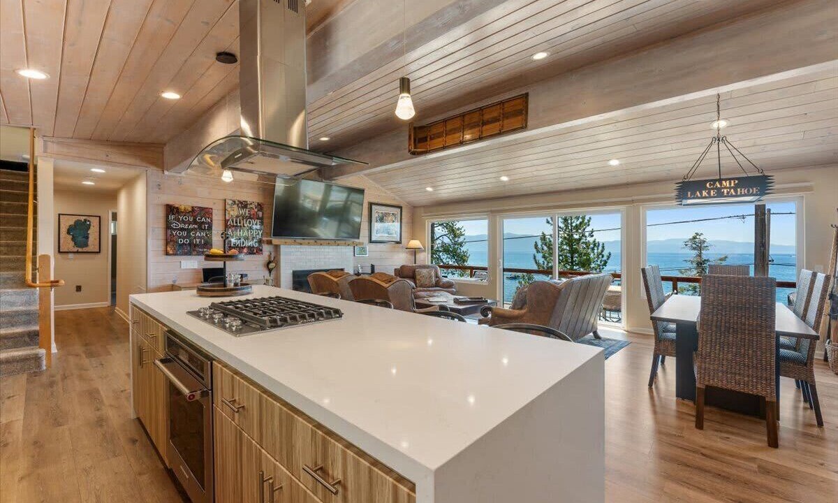 Photo of Others in Tahoe Vista