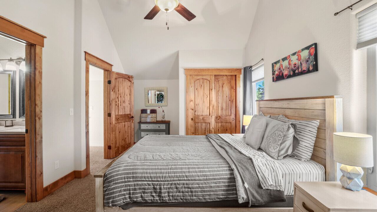 Photo of Bedroom in Woodland Park