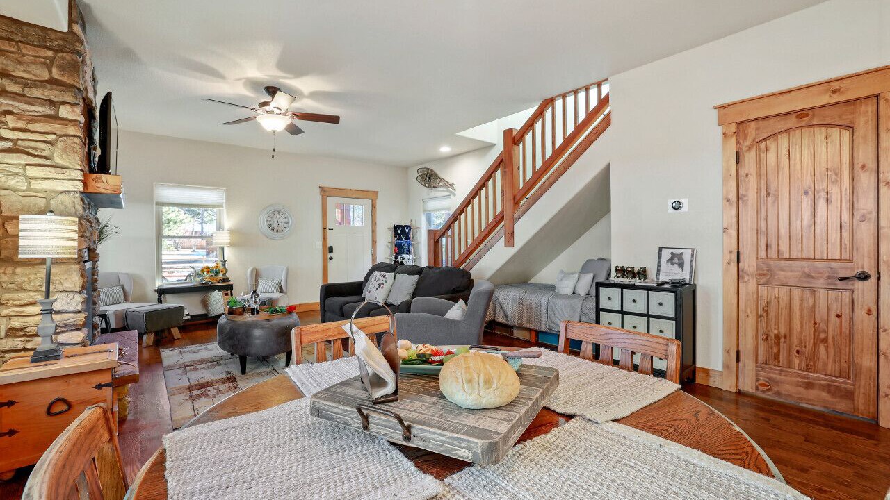 Photo of Livingroom in Woodland Park