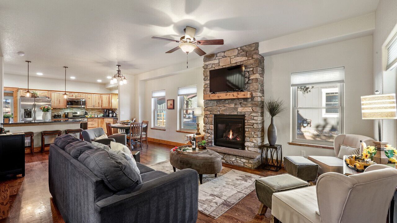 Photo of Livingroom in Woodland Park