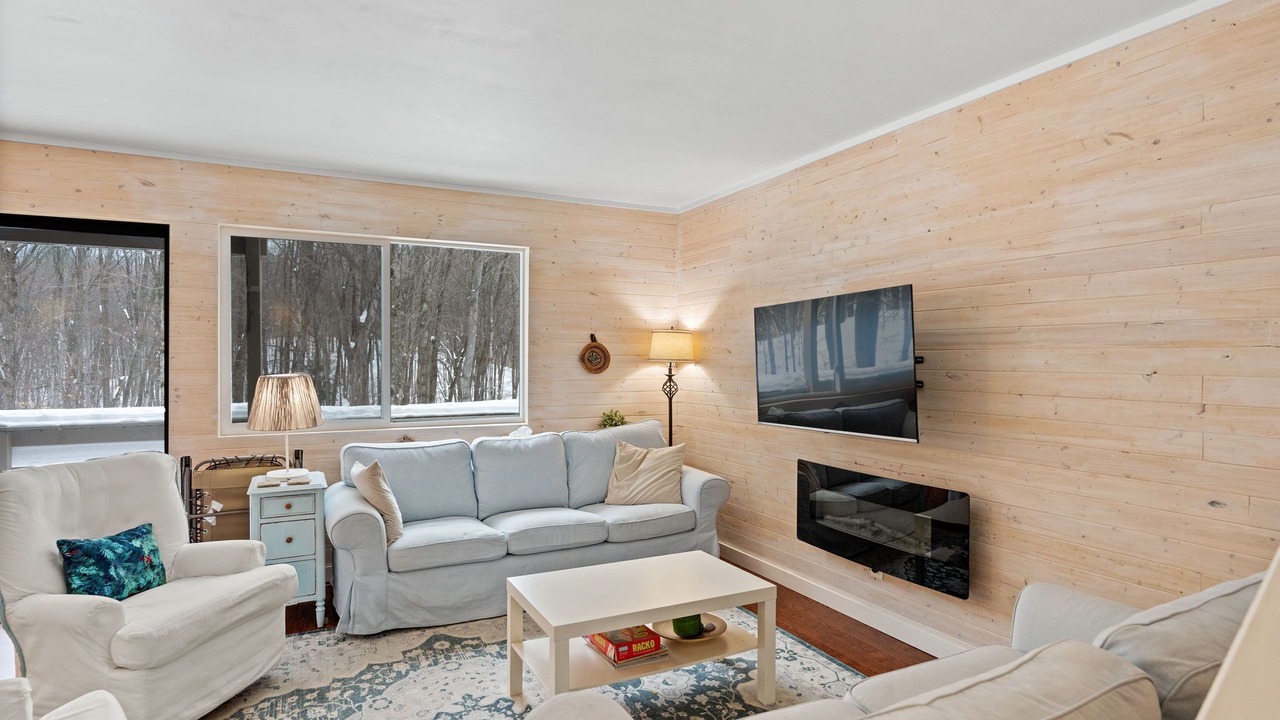 Photo of Livingroom in Harbor Springs