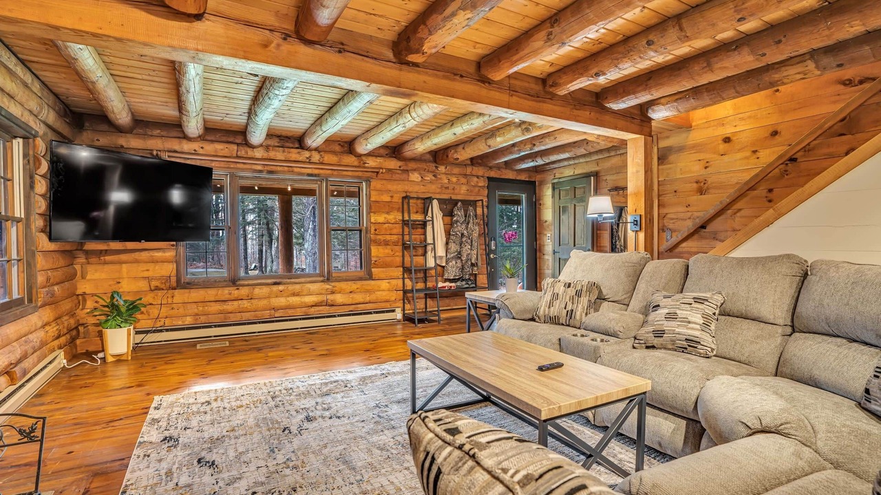 Photo of Livingroom in Mendon