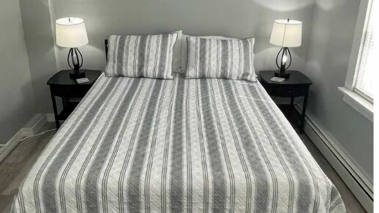 Photo of Bedroom in Clinton