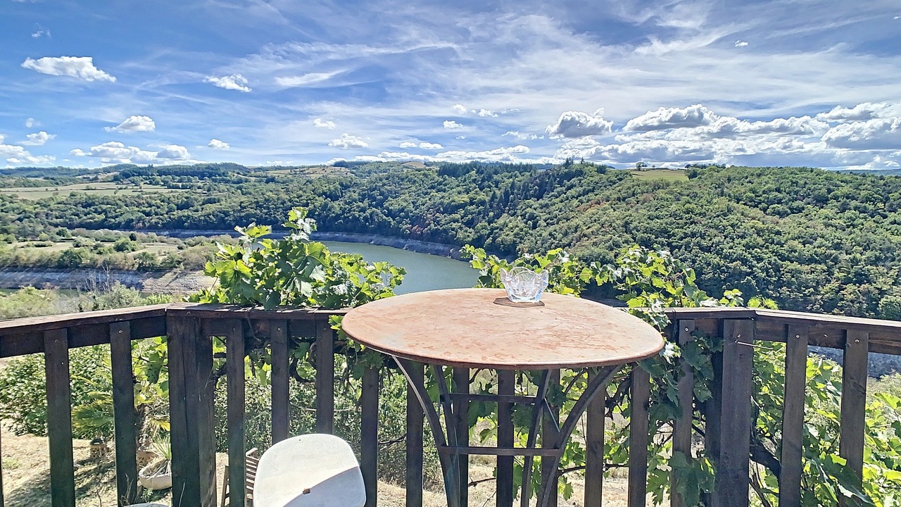 Photo of Outdoor in Saint-Jean-Saint-Maurice-sur-Loire