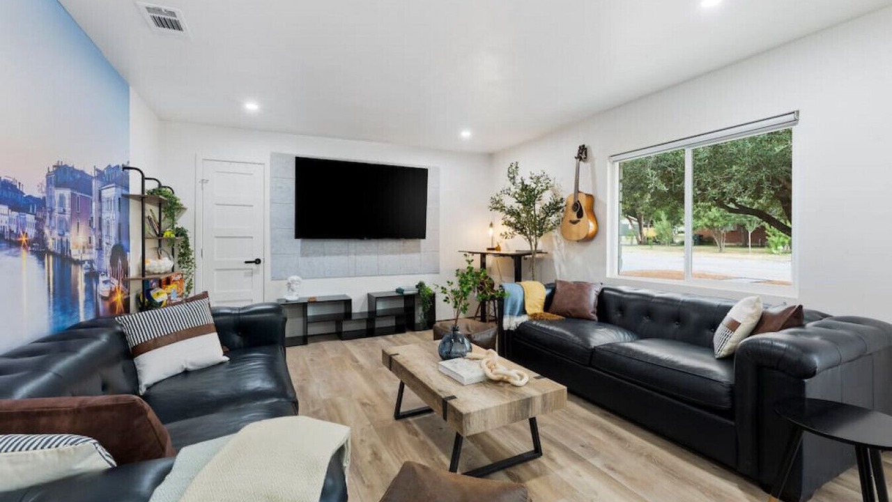Photo of Livingroom in Austin