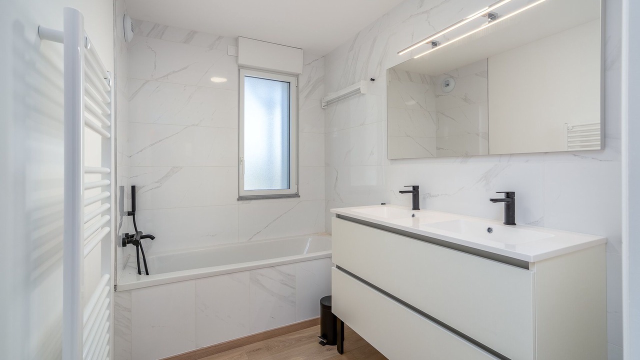 Photo of Bathroom in Camiers