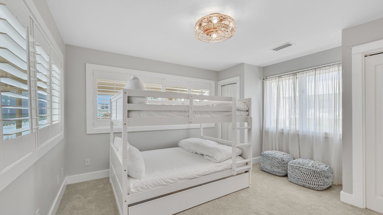 Photo of Bedroom in Gulf Pines