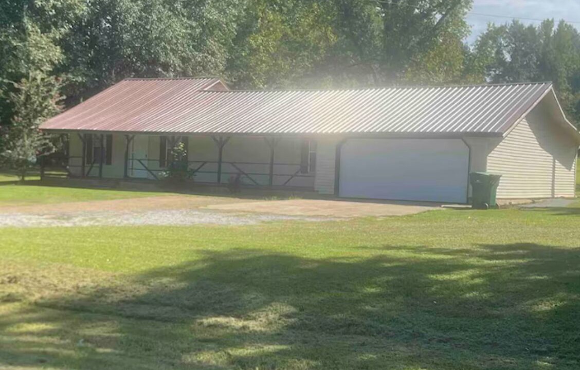 Photo of Outdoor in Water Valley