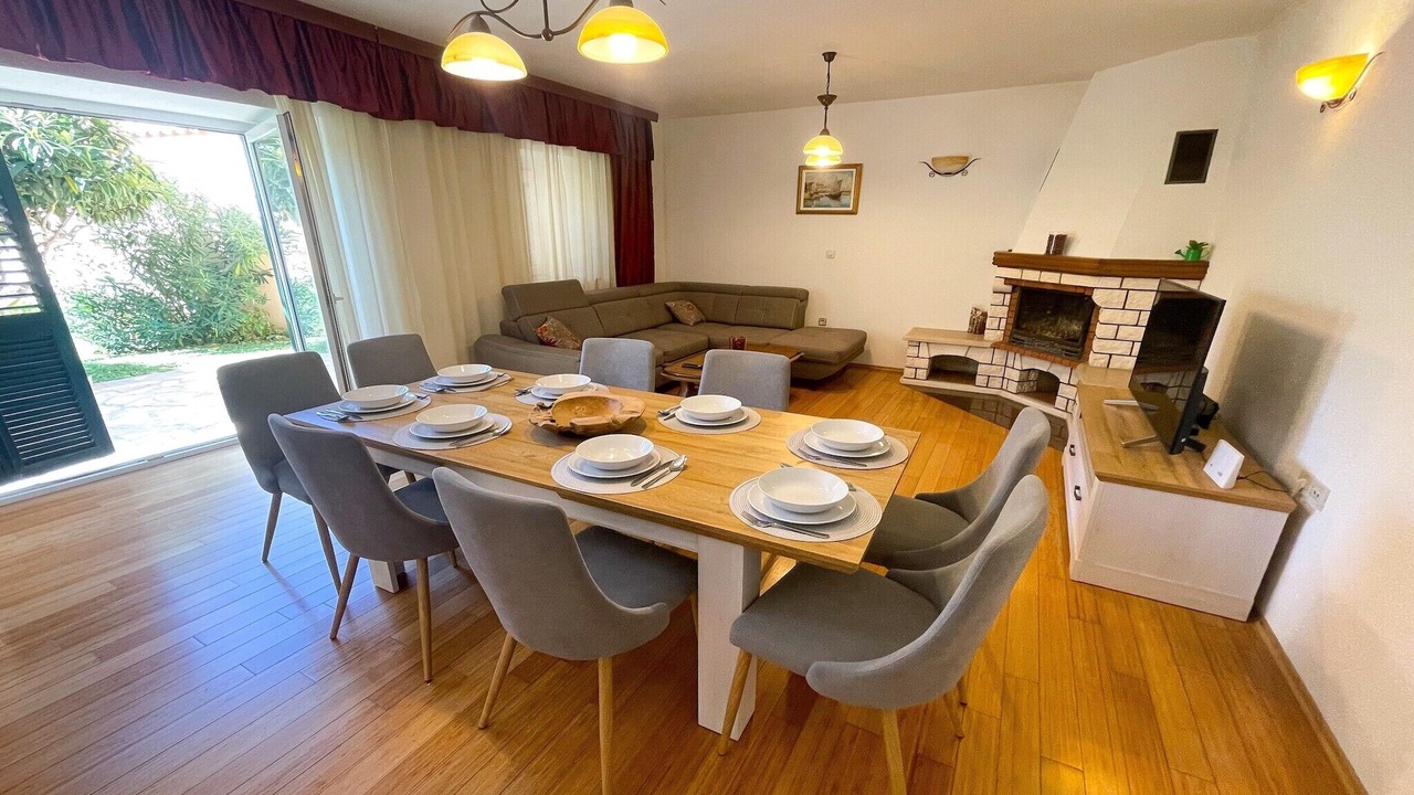 Photo of Livingroom in Drivenik