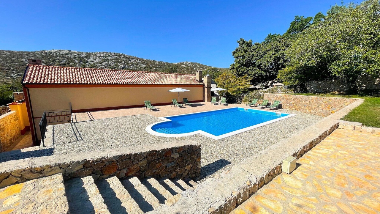 Photo of Outdoor in Drivenik
