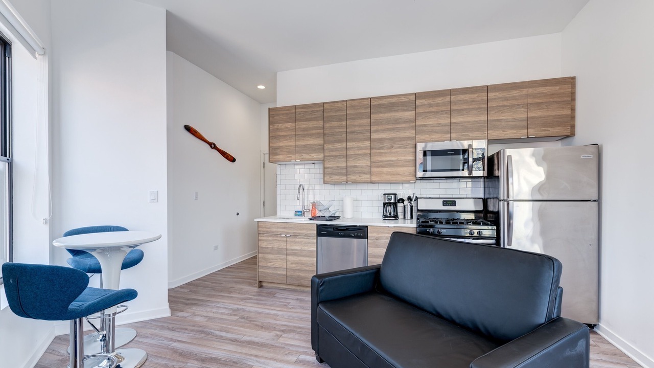 Photo of Livingroom in River West