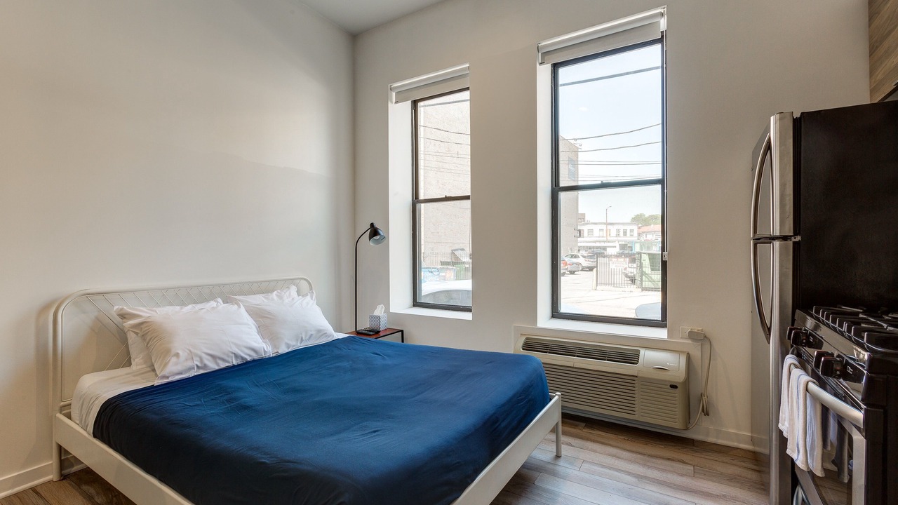 Photo of Bedroom in River West
