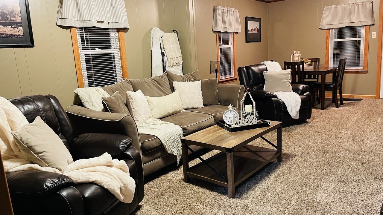 Photo of Livingroom in Highland  Vermillion County