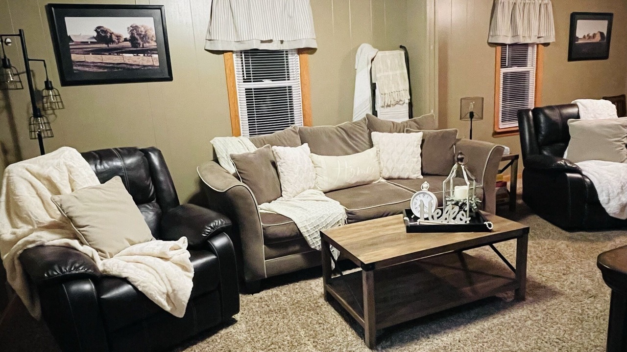 Photo of Livingroom in Highland  Vermillion County