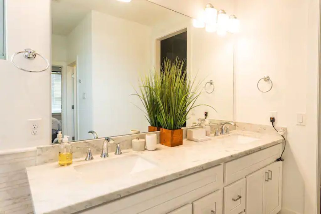 Photo of Bathroom in Washington Ave./ Memorial Park