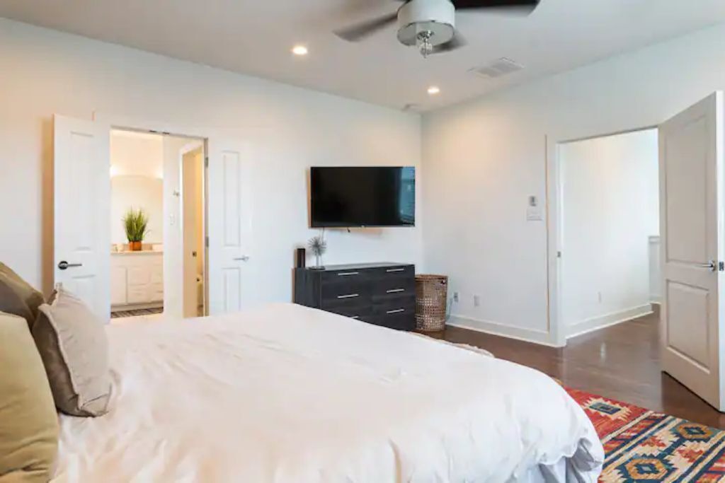 Photo of Bedroom in Washington Ave./ Memorial Park