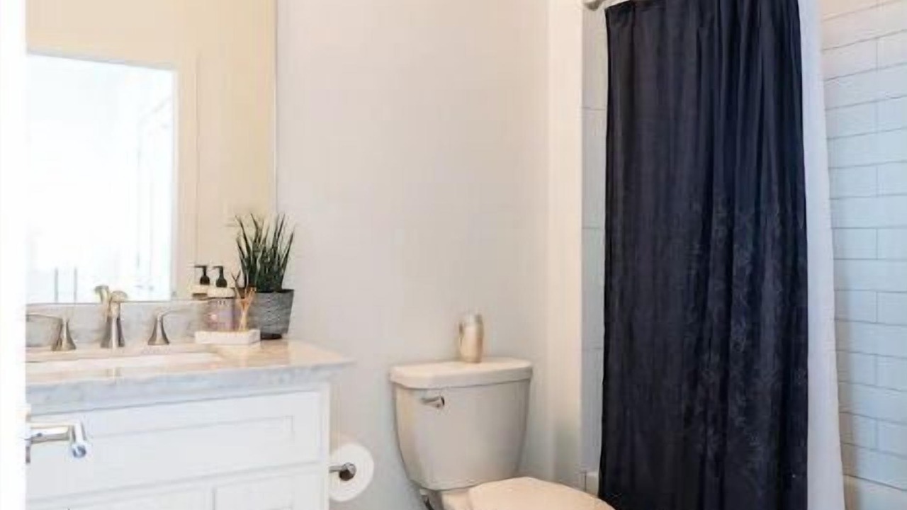 Photo of Bathroom in Washington Ave./ Memorial Park