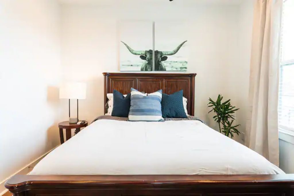 Photo of Bedroom in Washington Ave./ Memorial Park