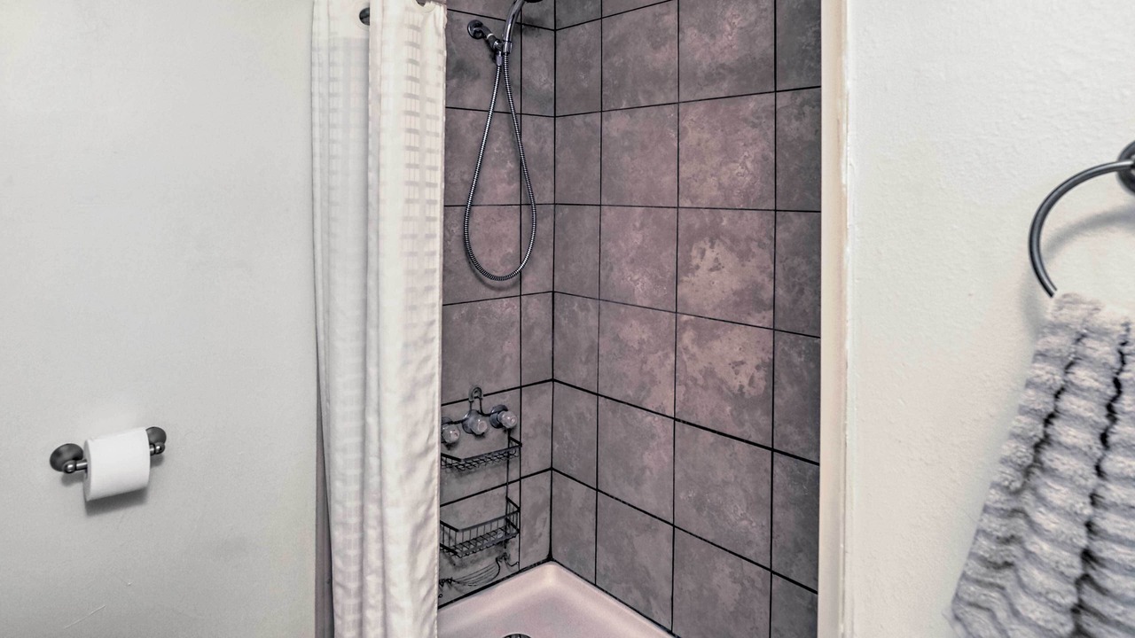 Photo of Bathroom in Roosevelt
