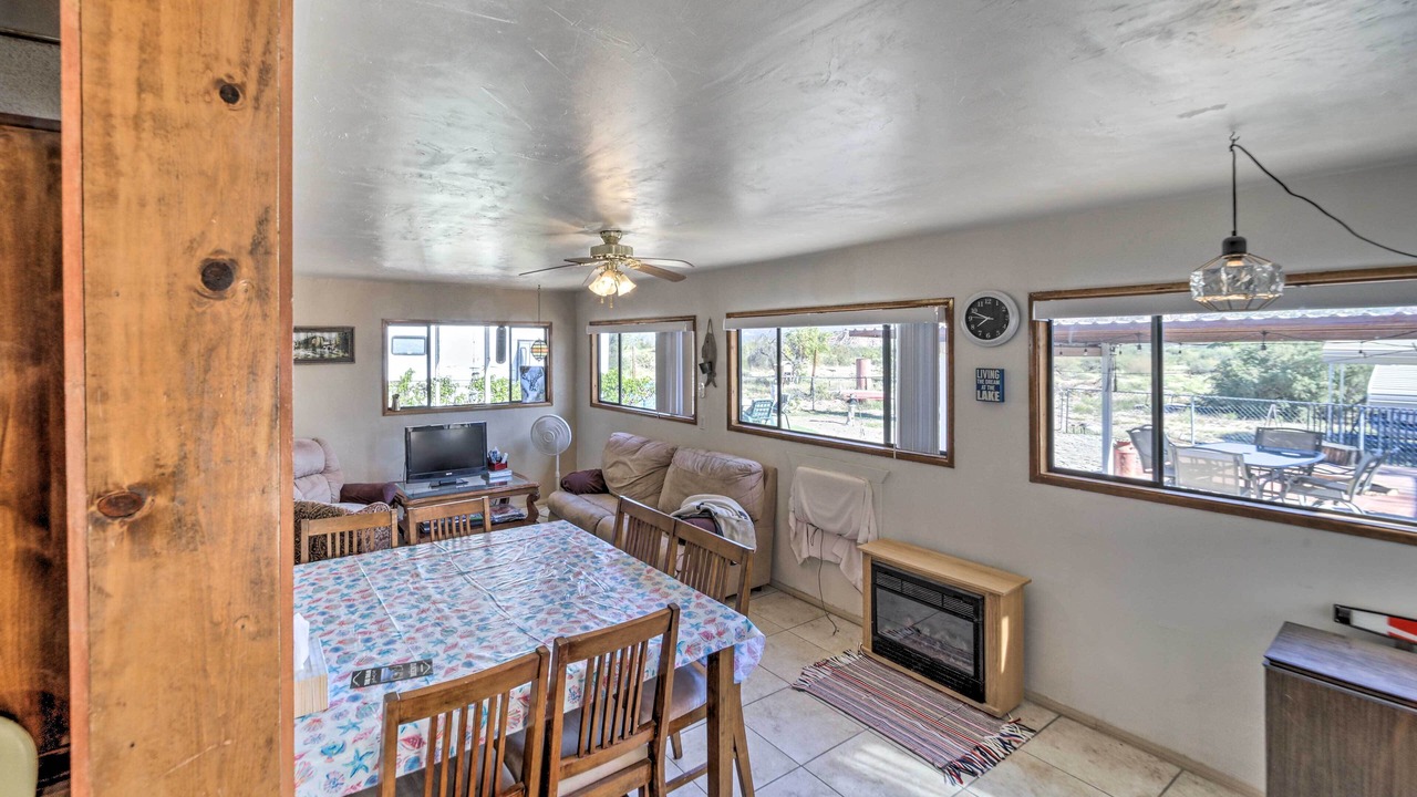 Photo of Livingroom in Roosevelt
