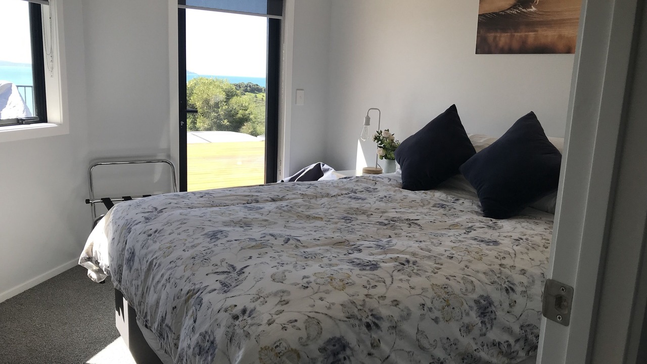 Photo of Others in Cable Bay