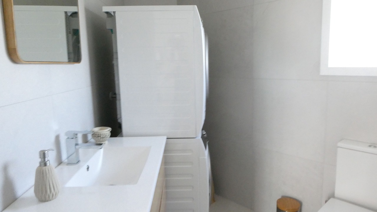 Photo of Others in Cable Bay