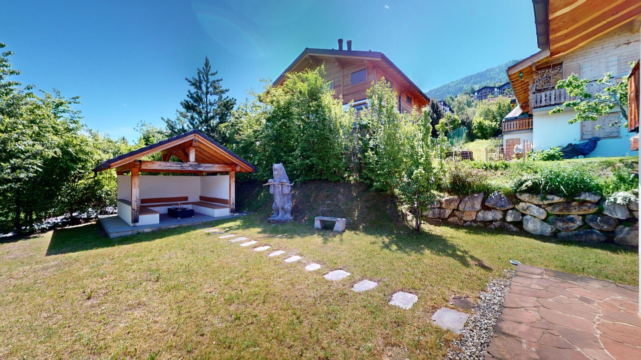 Photo of Outdoor in Saint-Pierre-de-Clages