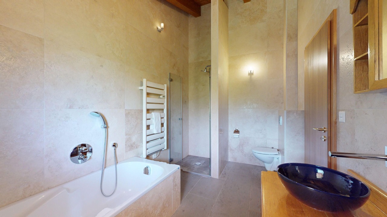 Photo of Bathroom in Saint-Pierre-de-Clages
