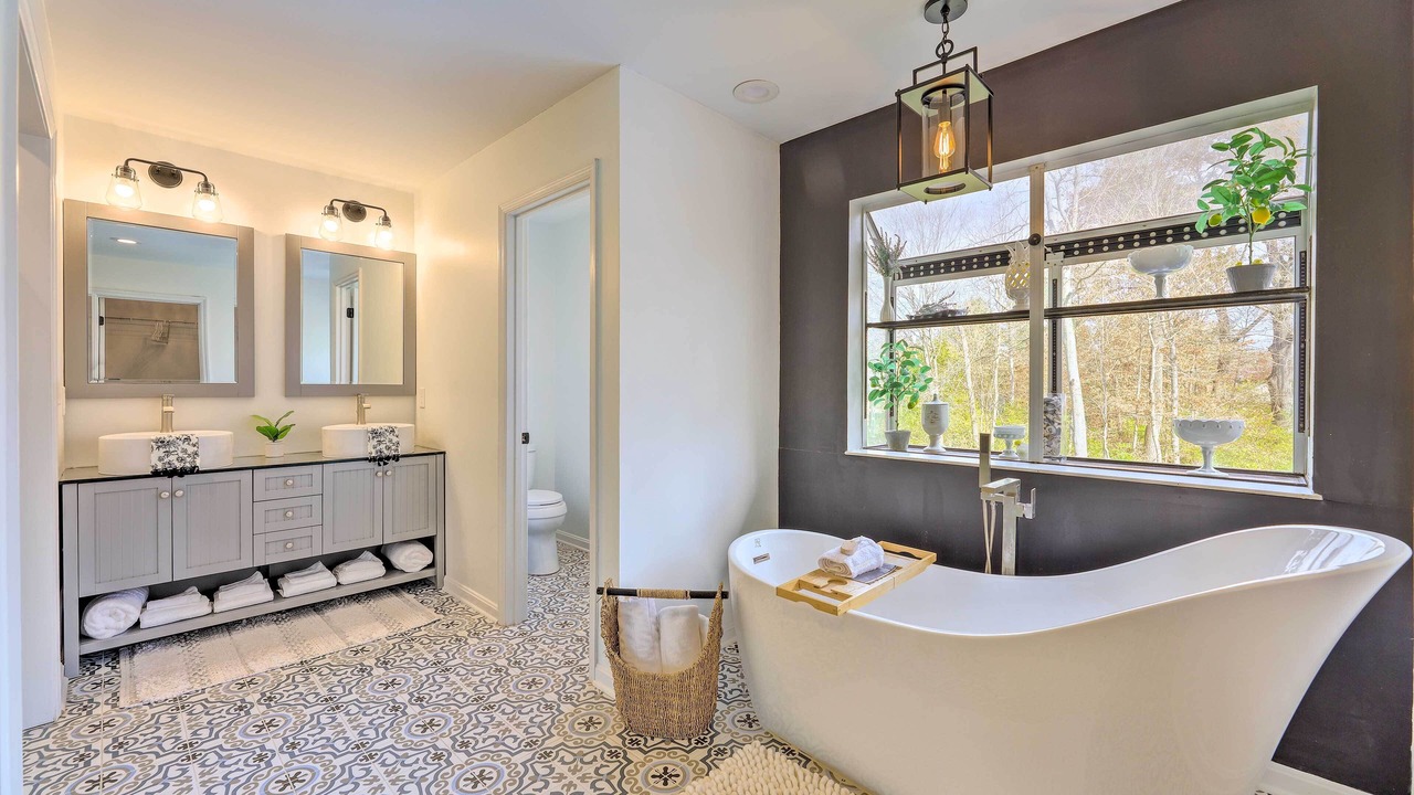 Photo of Bathroom in Otterbien Home