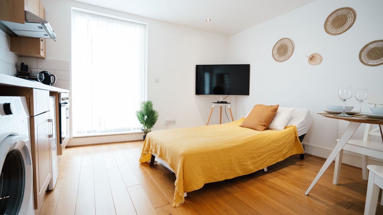 Photo of Bedroom in Hackney Central