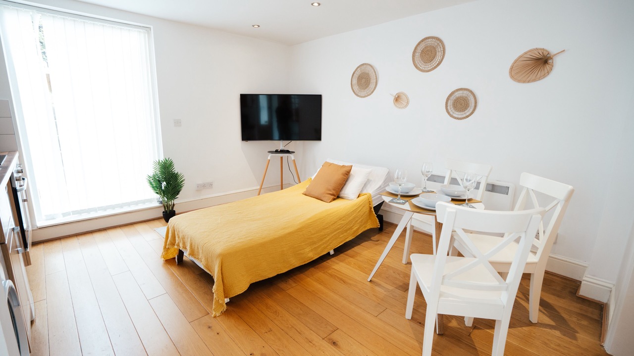 Photo of Bedroom in Hackney Central